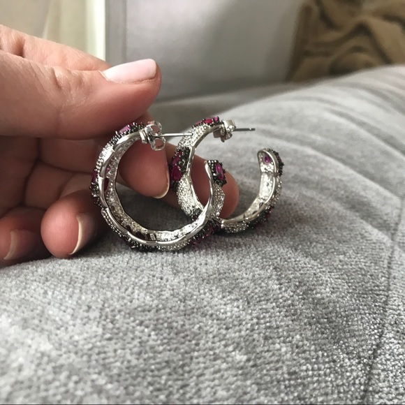 Gorge garnet and silver earrings - Picture 2 of 3